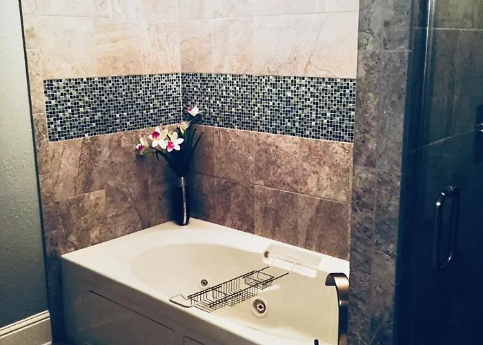 Ocean Serenity - Ocean View Apartment Pensacola